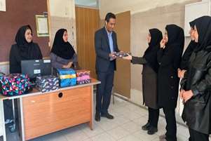 به مناسبت سالروز میلاد خجسته حضرت صدیقه طاهره، فاطمه زهرا (س)، و بزرگداشت مقام مادر و روز زن با اهداء هدایایی، از بانوان شاغل در مرکز جامع سلامت حضرت ولی عصر (عج) تجلیل شد.